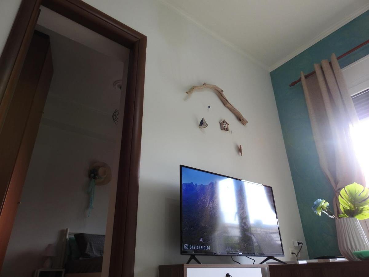 F.K Room 2 آيجيون المظهر الخارجي الصورة